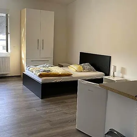 Neon 3* Mannheim